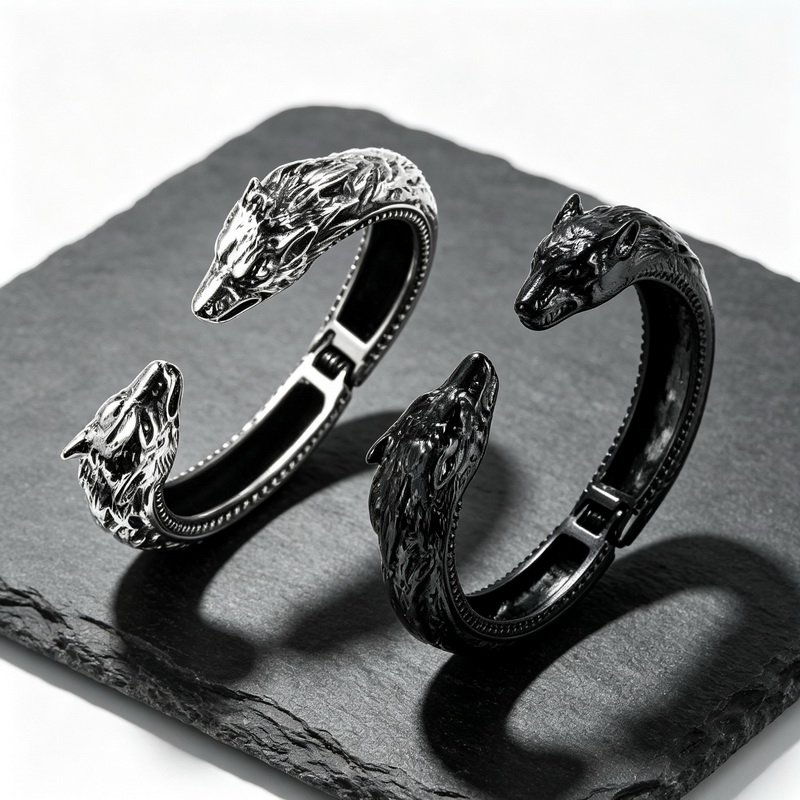 Bracciale con Doppia Testa di  - Men Accessories Bd recensione e prezzo